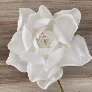 ❤️ Gorgeous White Flower Hair Piece Adornment New